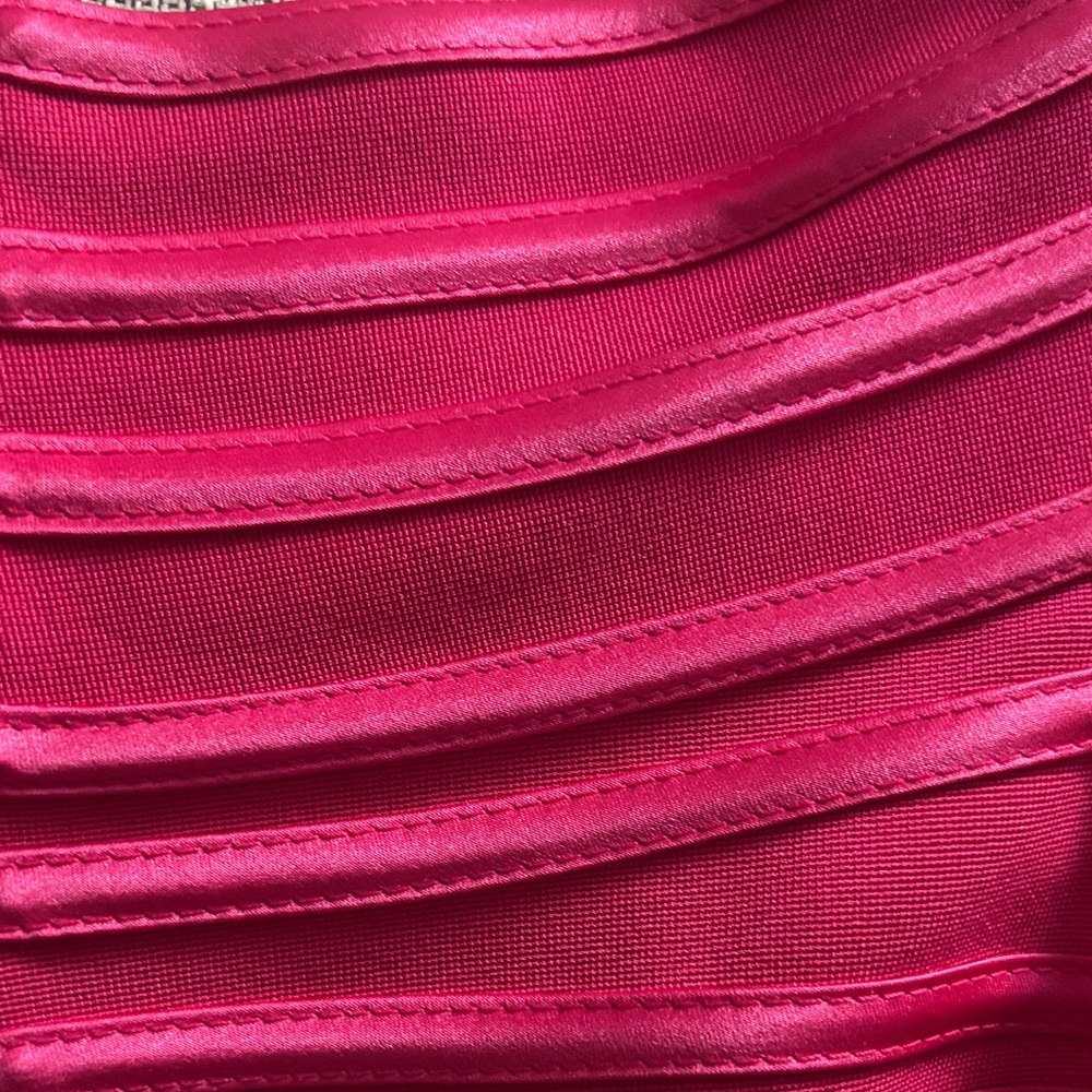 Vintage Off-Shoulder Pink Crop Top - Picture 3 of 5